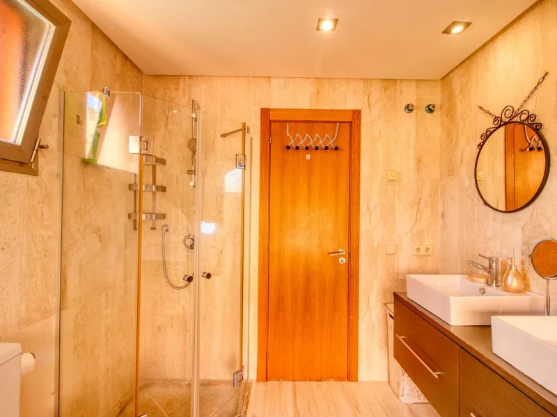 Exceptional Corner Townhouse with Panoramic Sea Views.