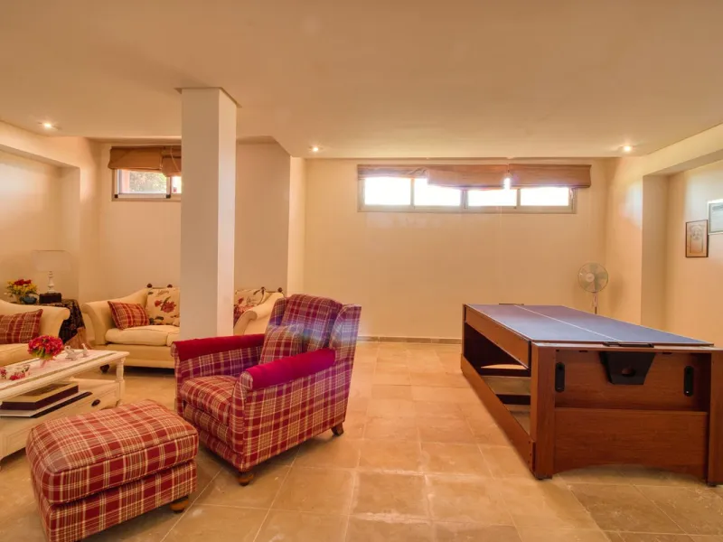 Exceptional Corner Townhouse with Panoramic Sea Views.