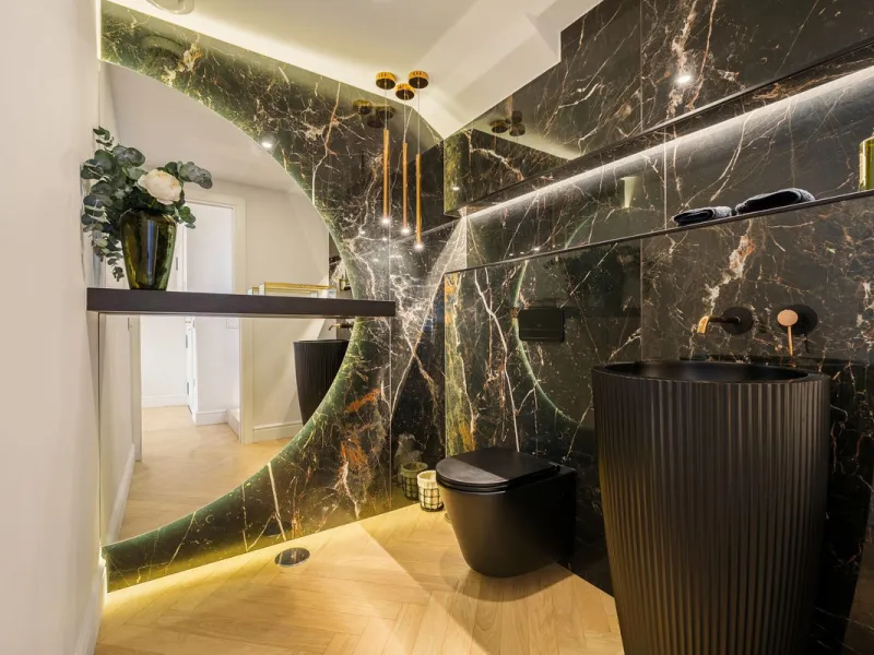 Apartment - Penthouse Duplex в продаже в Marbella, Málaga. В доме 3 спален и 4 ванных комнат. Площадь дома 183 м²