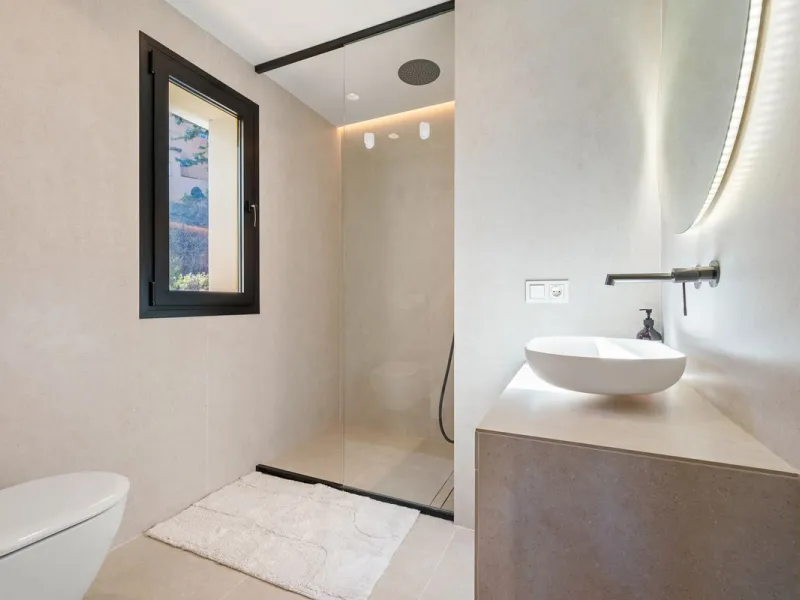 Apartment - Penthouse Duplex в продаже в Marbella, Málaga. В доме 3 спален и 4 ванных комнат. Площадь дома 183 м²