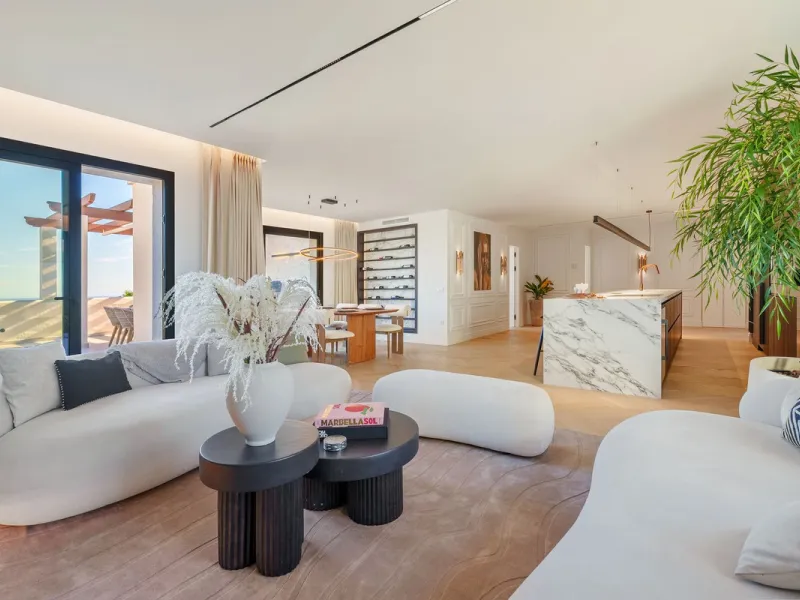 Apartment - Penthouse Duplex в продаже в Marbella, Málaga. В доме 3 спален и 4 ванных комнат. Площадь дома 183 м²