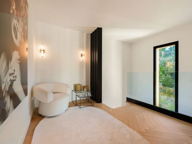 Apartment - Penthouse Duplex в продаже в Marbella, Málaga. В доме 3 спален и 4 ванных комнат. Площадь дома 183 м²