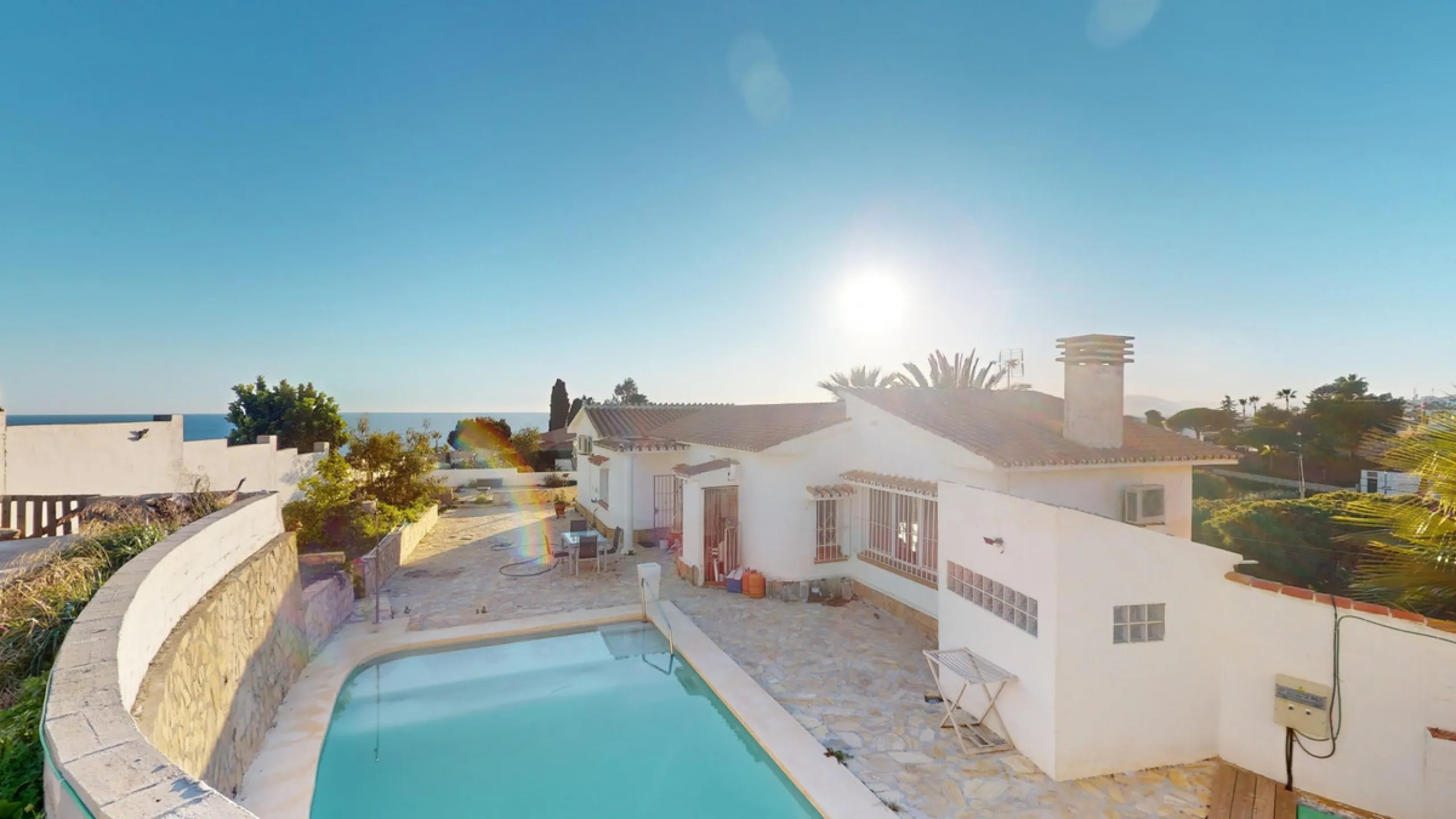 Discover your dream home in the charming seaside village of Benajarafe! This beautifully modernized property offers everything you need for luxurious Mediterranean living. The main house features two spacious bedrooms and a sleek, contemporary bathroom. A
