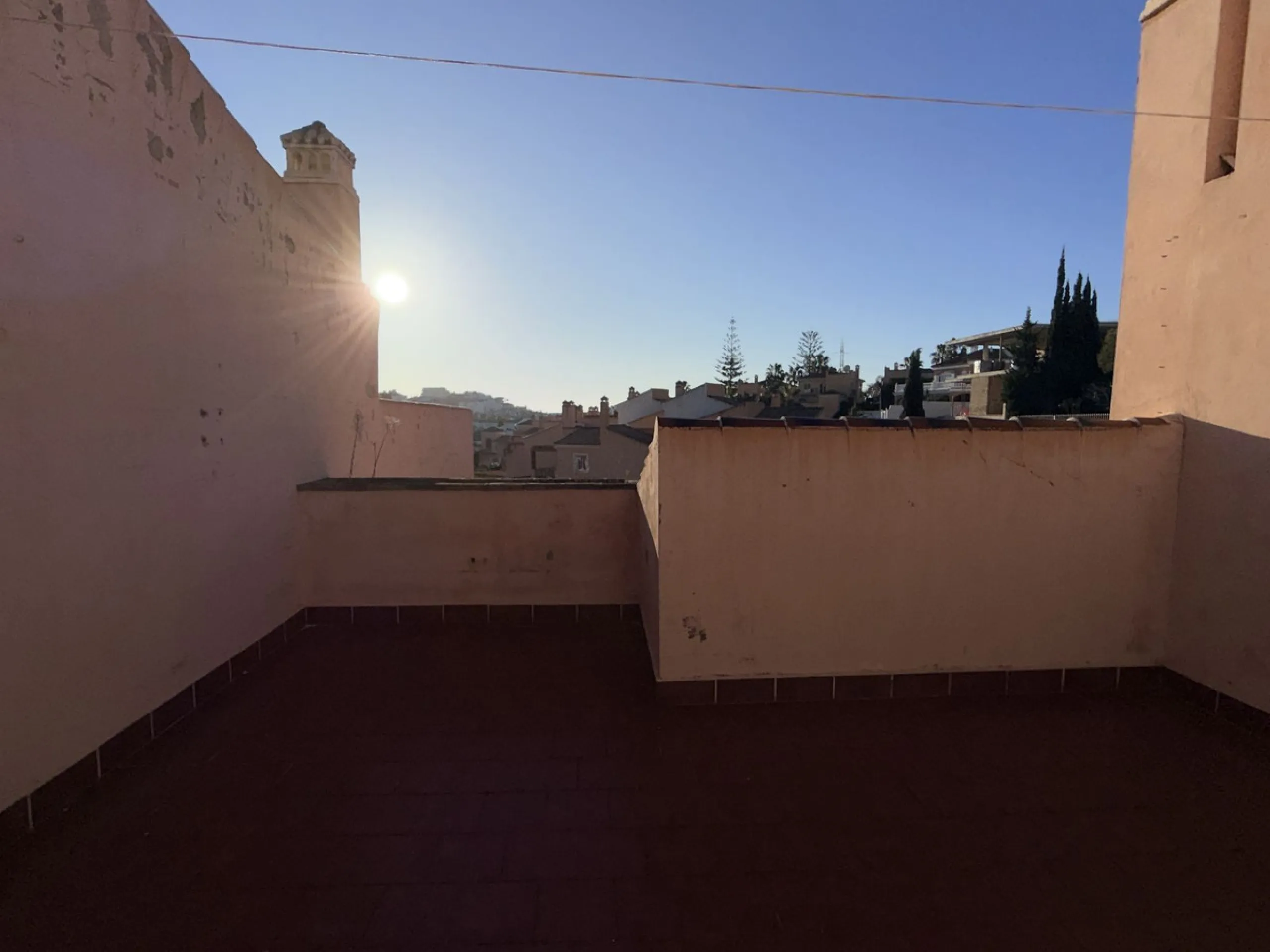 EXCLUSIVE OPPORTUNITY – SPACIOUS VILLA IN MIJAS (MÁLAGA) – SPECIAL SALE (AUCTION/OFFERS)