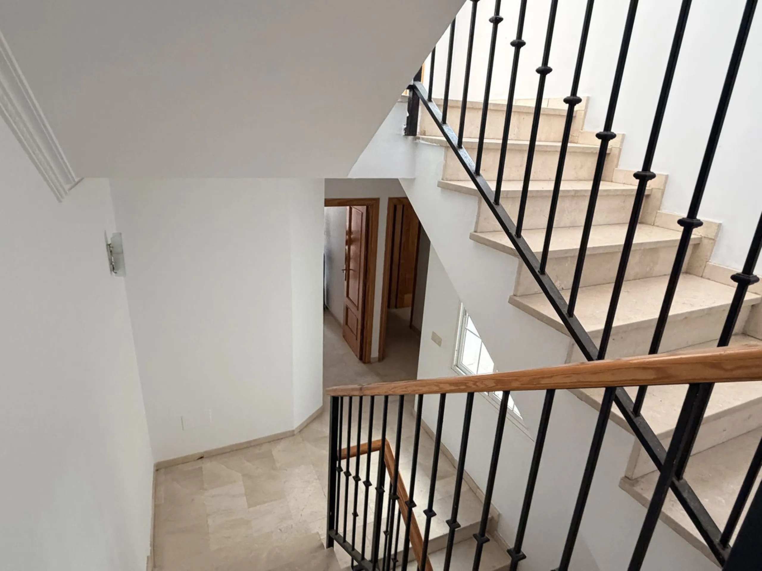 EXCLUSIVE OPPORTUNITY – SPACIOUS VILLA IN MIJAS (MÁLAGA) – SPECIAL SALE (AUCTION/OFFERS)