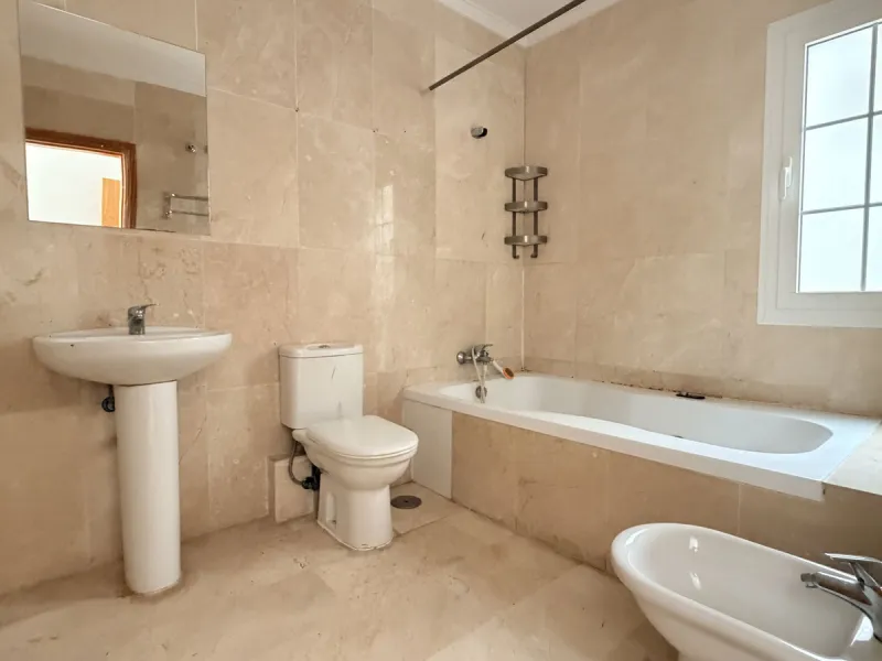 EXCLUSIVE OPPORTUNITY – SPACIOUS VILLA IN MIJAS (MÁLAGA) – SPECIAL SALE (AUCTION/OFFERS)