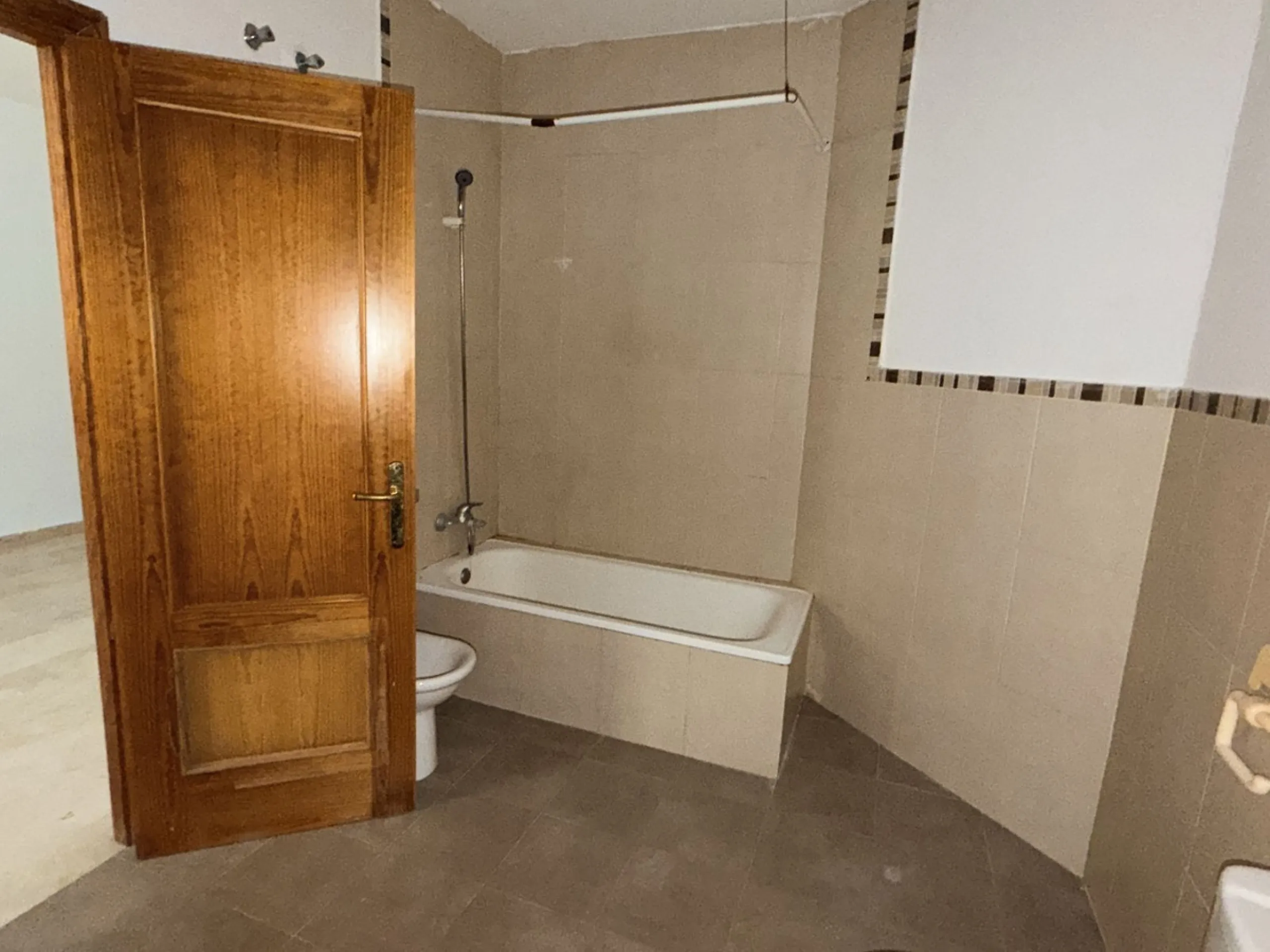 EXCLUSIVE OPPORTUNITY – SPACIOUS VILLA IN MIJAS (MÁLAGA) – SPECIAL SALE (AUCTION/OFFERS)