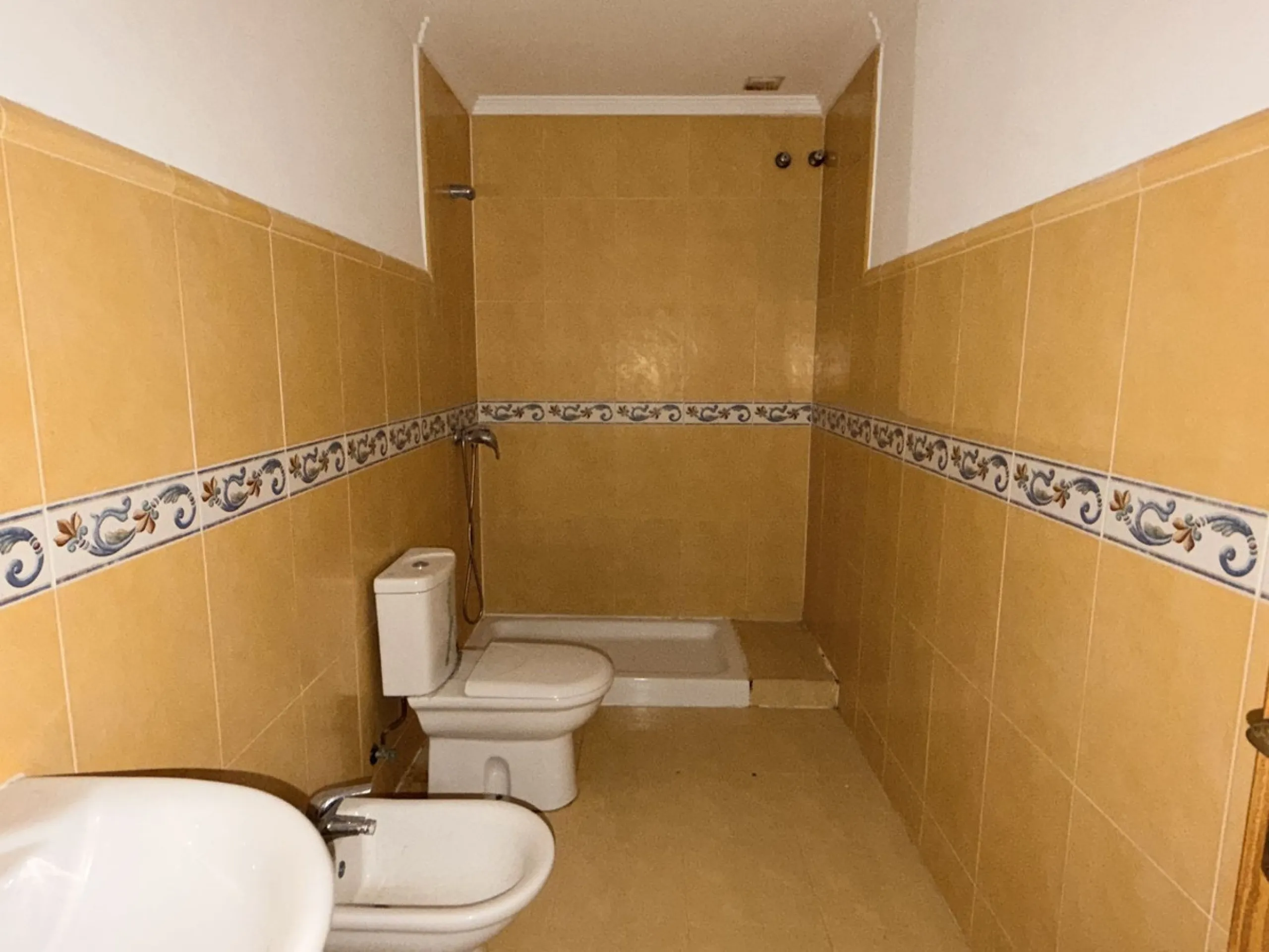 EXCLUSIVE OPPORTUNITY – SPACIOUS VILLA IN MIJAS (MÁLAGA) – SPECIAL SALE (AUCTION/OFFERS)