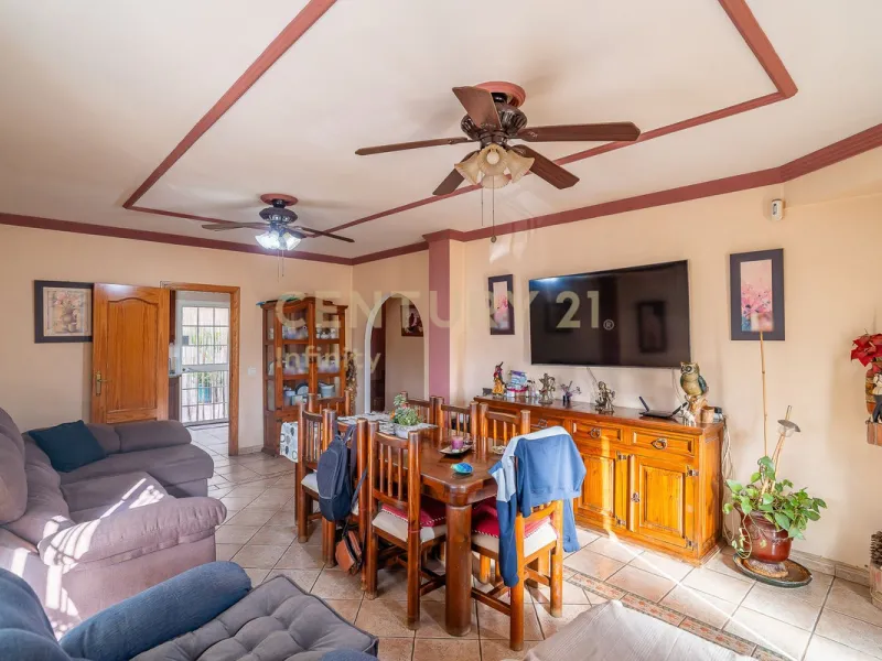 Stunning Urban/Rustic Home in Mijas, Málaga – 274 m² of Comfort and Style