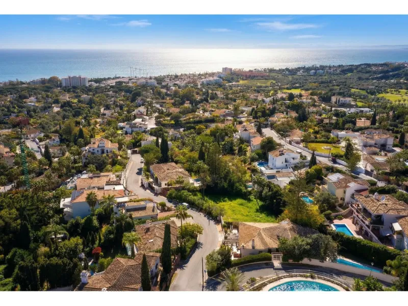Plot - Residential Plot в продаже в Marbella, Málaga. Площадь участка 1306 м²