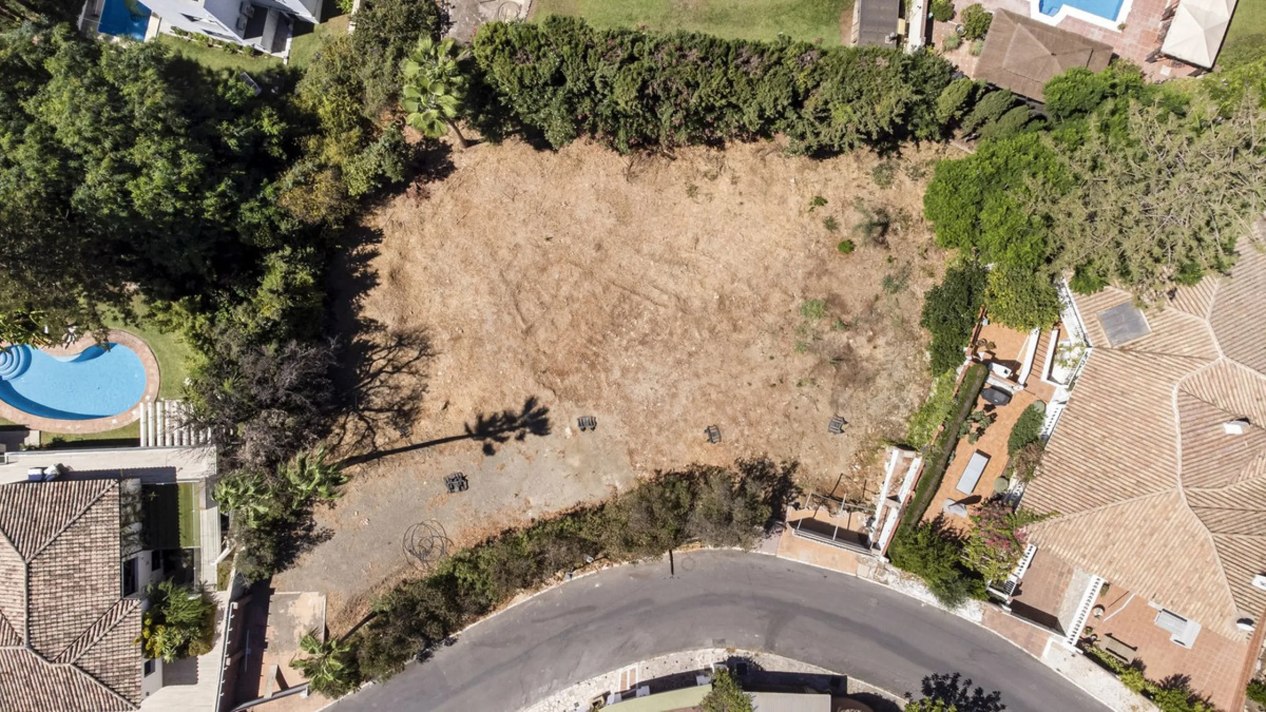 Plot - Residential Plot в продаже в Marbella, Málaga. Площадь участка 1306 м²