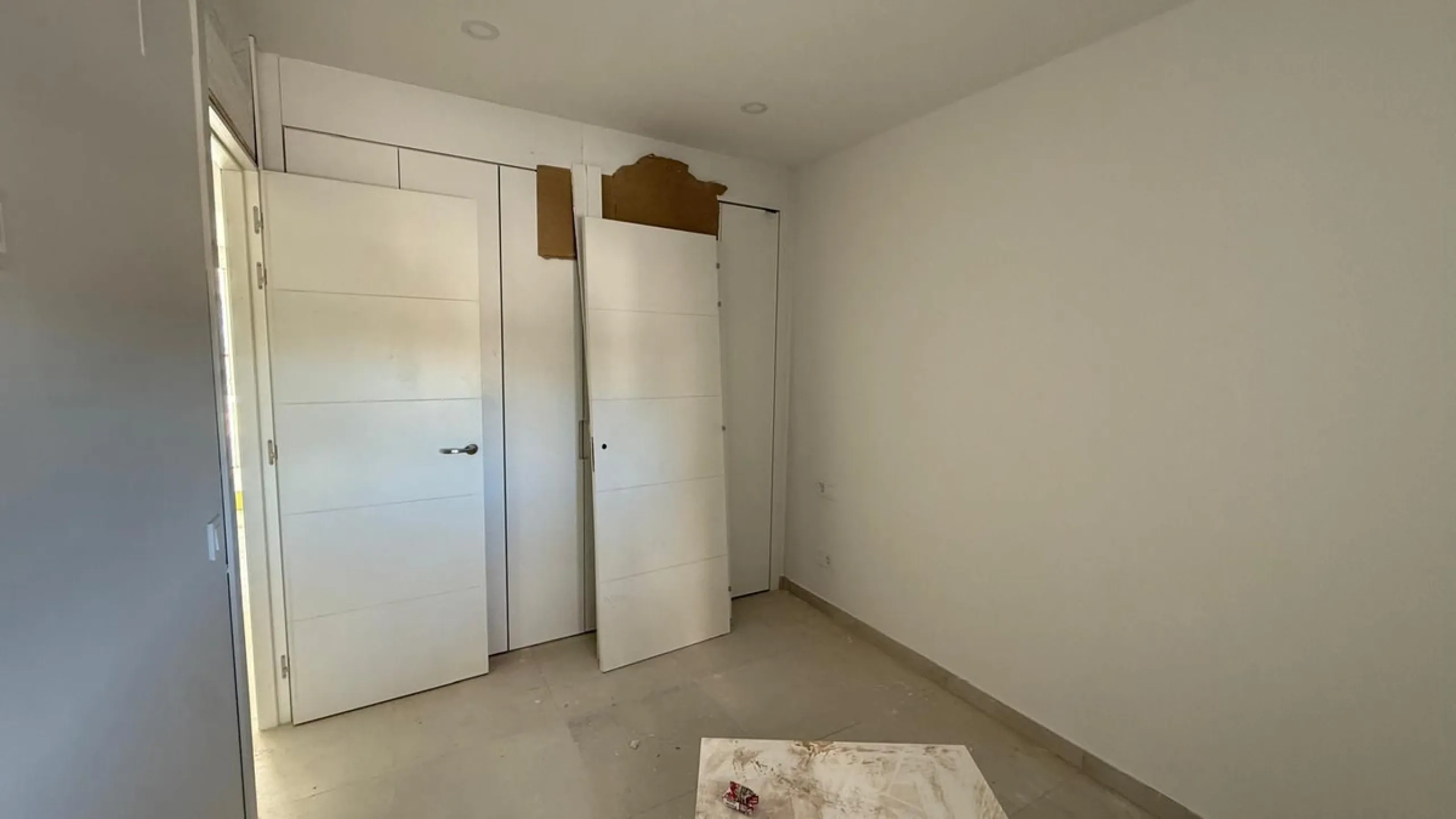 Apartment - Middle Floor Apartment в продаже в Mijas, Málaga. В доме 1 спален и 1 ванных комнат. Площадь дома 49 м²