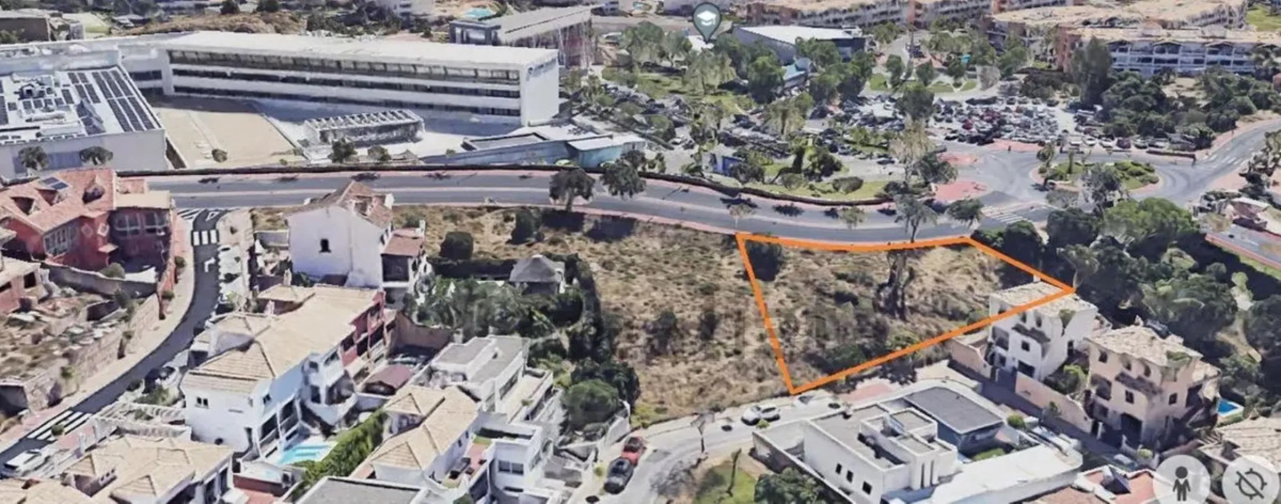 Plot - Residential Plot в продаже в Benalmadena, Málaga. Площадь дома 230 м². Площадь участка 922 м²