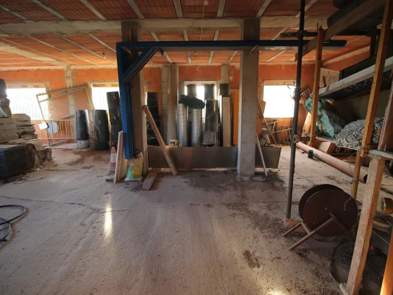 Plot - Residential Plot в продаже в Alora, Málaga. Площадь дома 330 м². Площадь участка 10000 м²