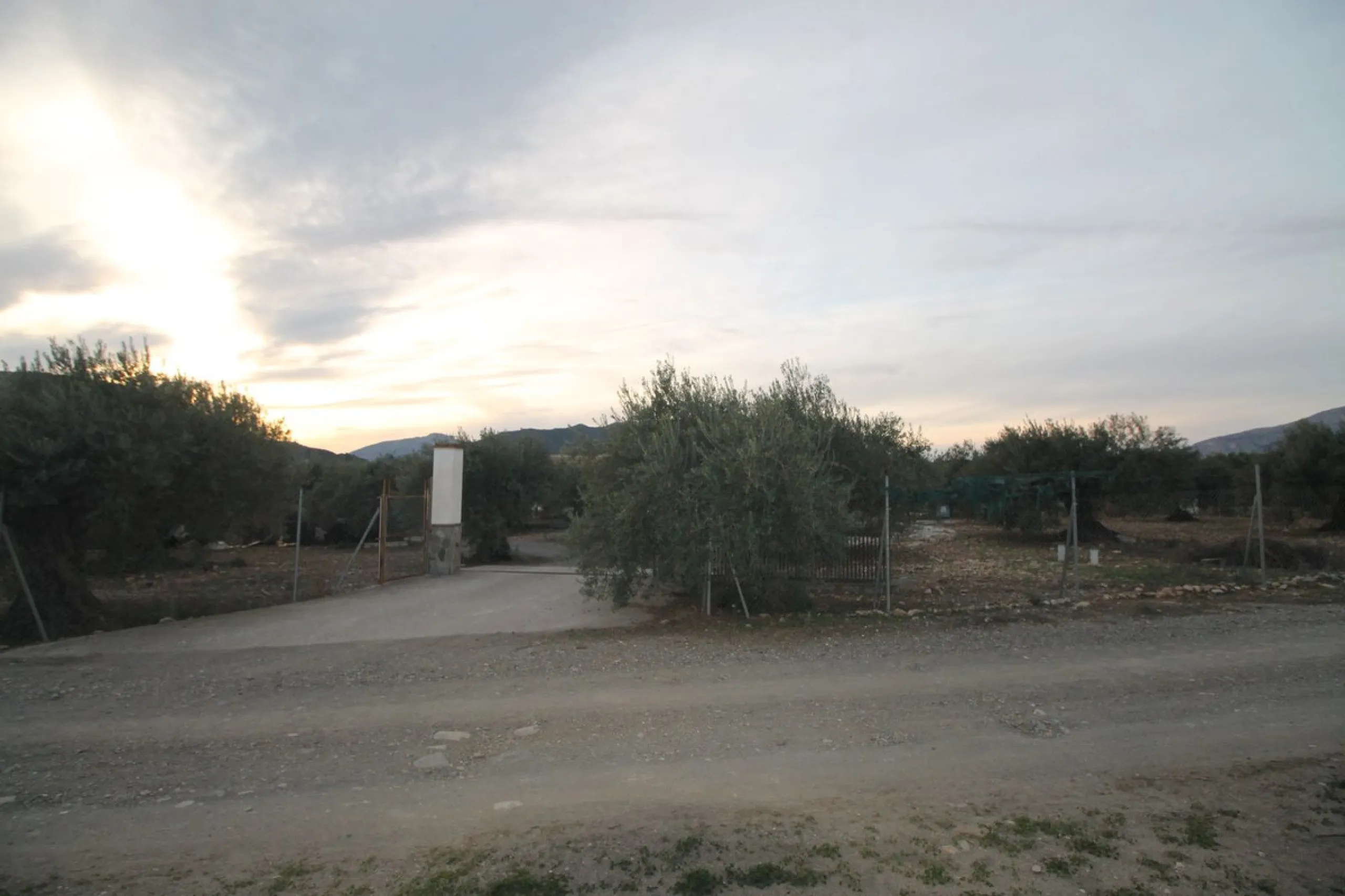 Plot - Residential Plot в продаже в Alora, Málaga. Площадь дома 330 м². Площадь участка 10000 м²