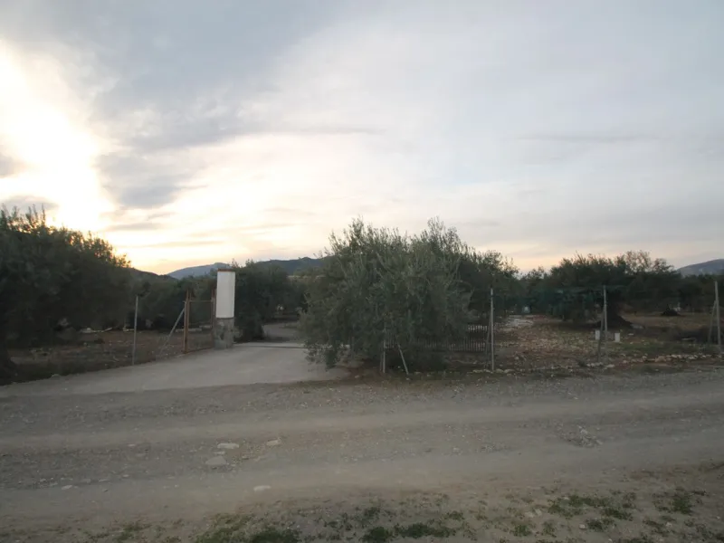 Plot - Residential Plot в продаже в Alora, Málaga. Площадь дома 330 м². Площадь участка 10000 м²