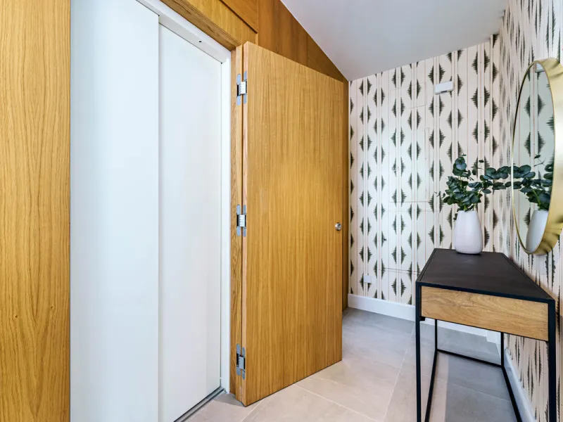 This stunning penthouse is located in a charming four-storey building constructed in 2021, right in the heart of Malaga's Historic Centre. With 122 m² of built area and two terraces totaling 52 m², the property boasts a sleek contemporary design and high-