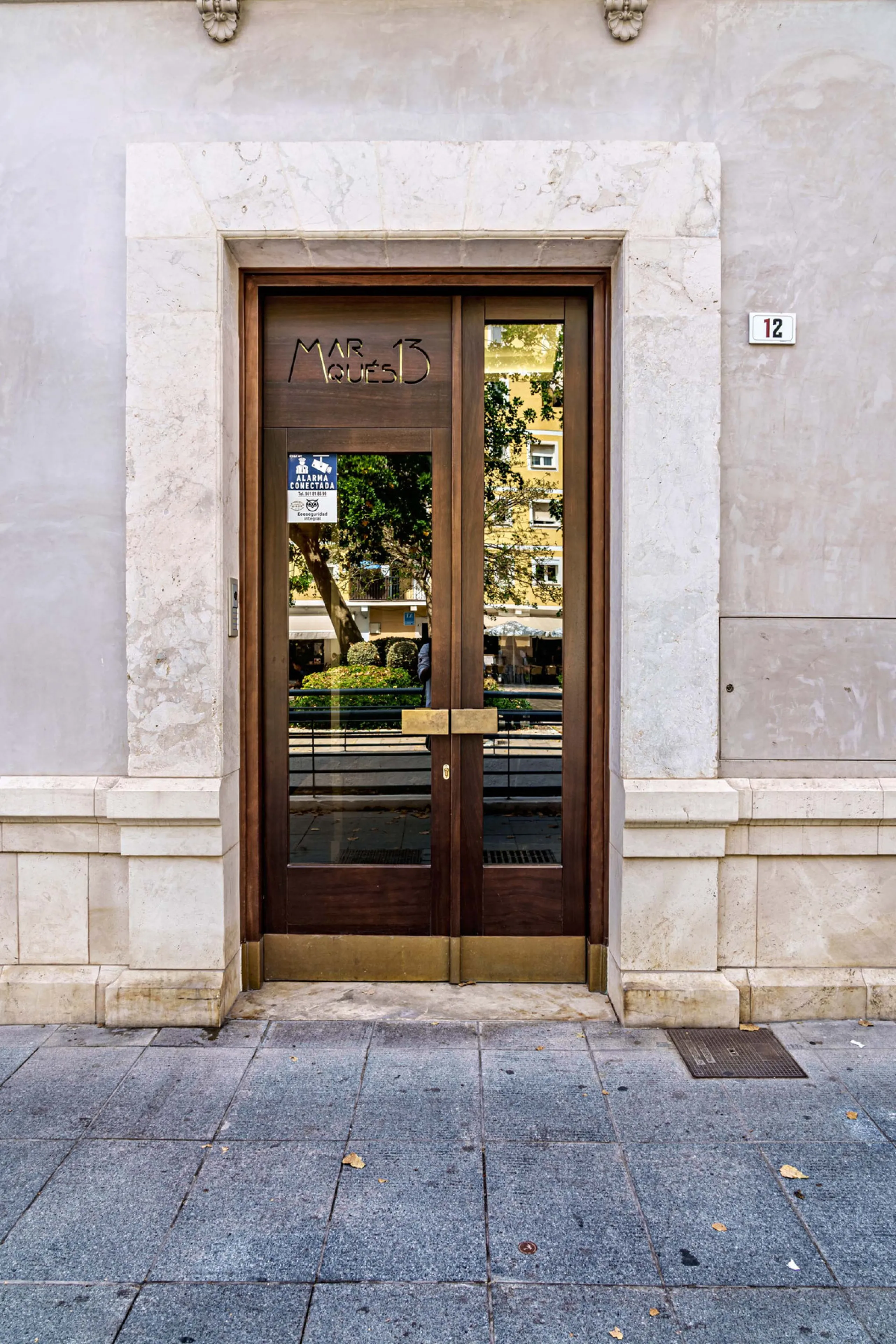 This stunning penthouse is located in a charming four-storey building constructed in 2021, right in the heart of Malaga's Historic Centre. With 122 m² of built area and two terraces totaling 52 m², the property boasts a sleek contemporary design and high-