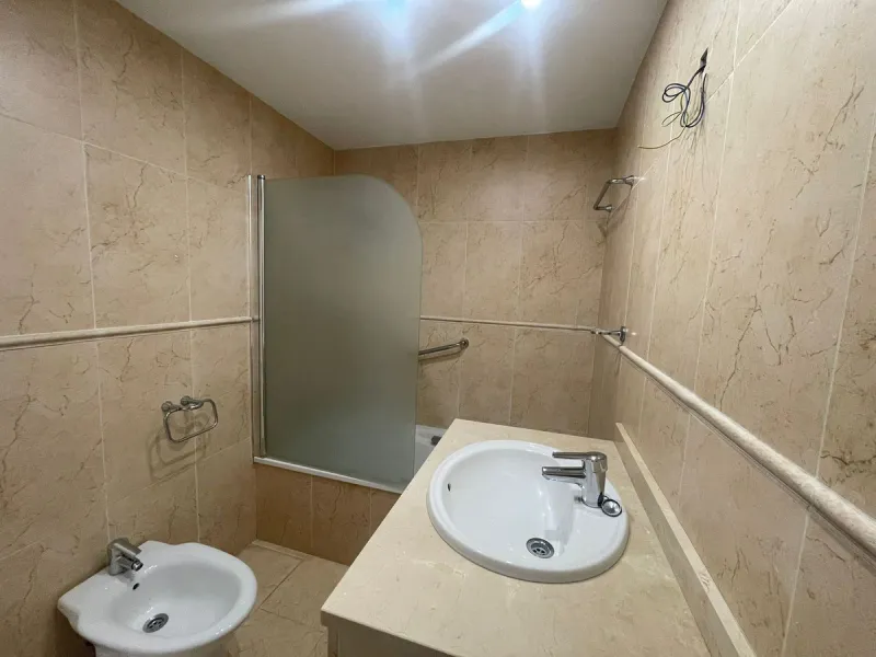Townhouse with Garden, Terraces, Triple Garage and Communal Pool