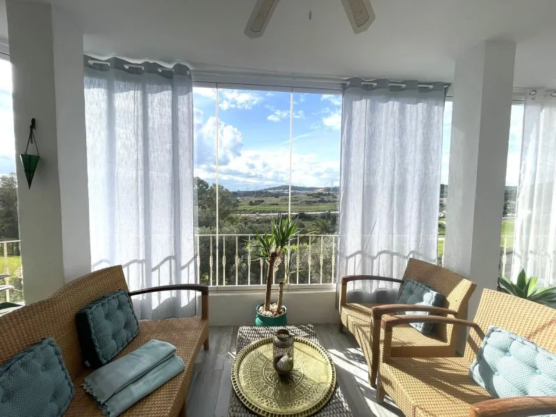 Designer Penthouse Next to the Golf Course – Estepona