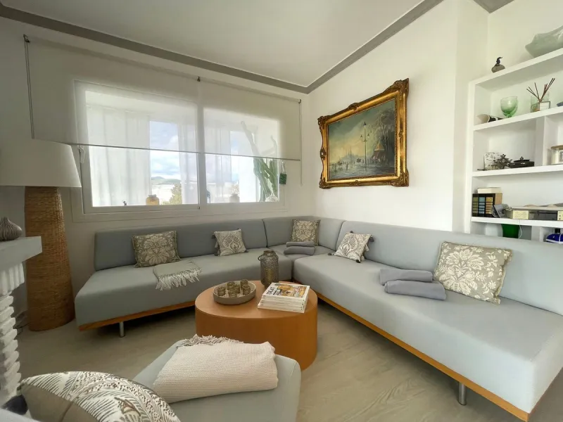 Designer Penthouse Next to the Golf Course – Estepona
