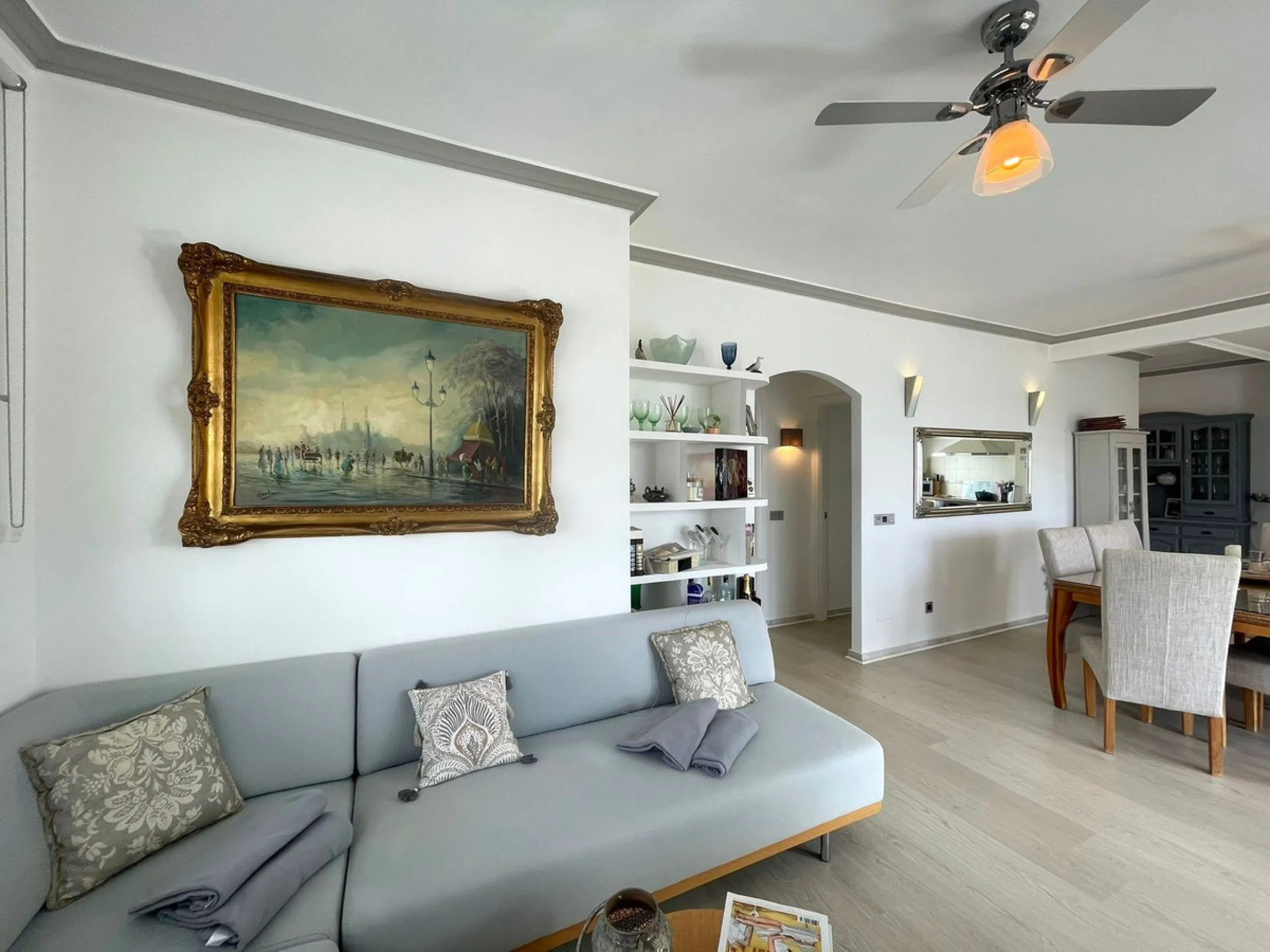 Designer Penthouse Next to the Golf Course – Estepona