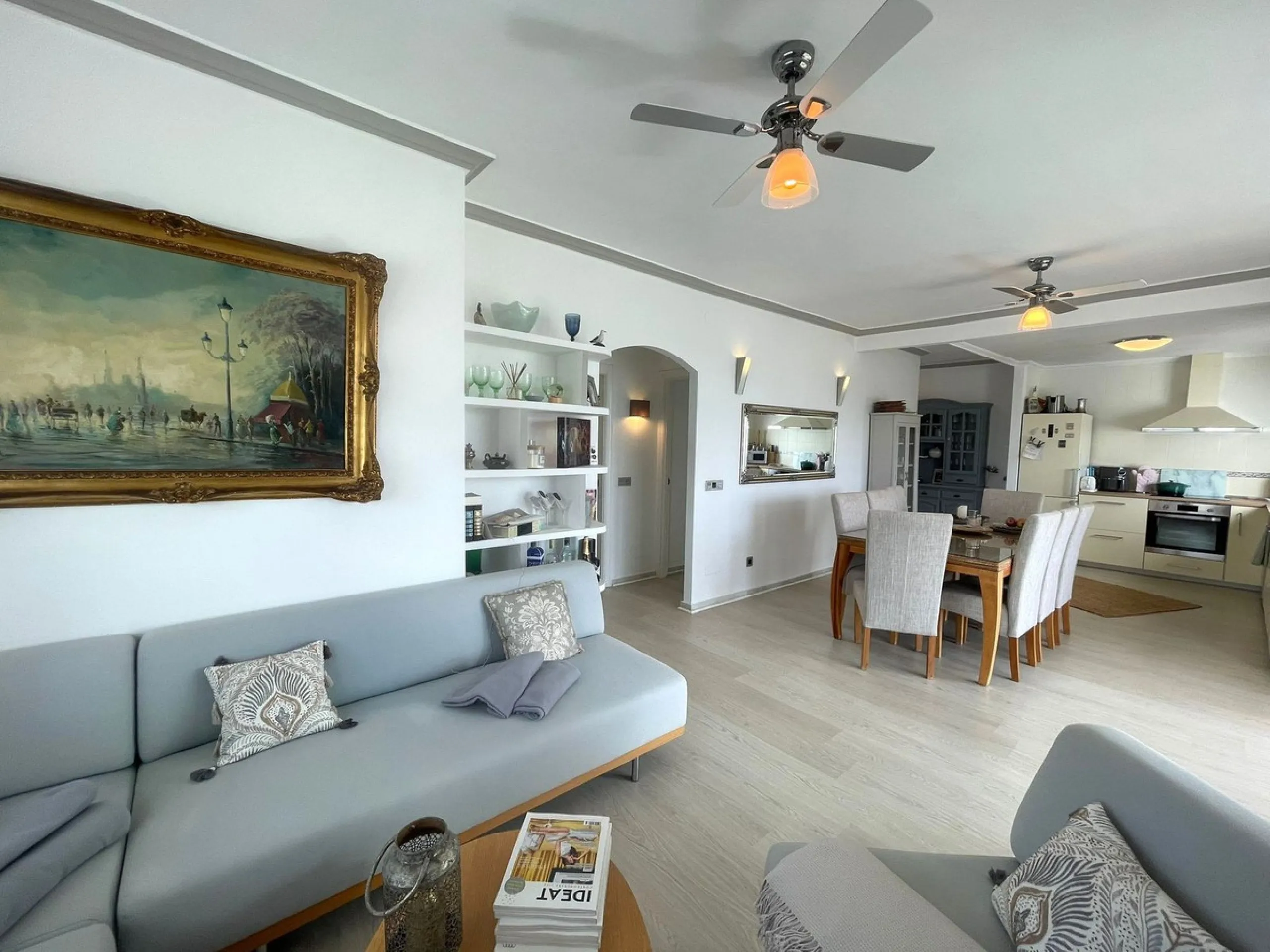 Designer Penthouse Next to the Golf Course – Estepona