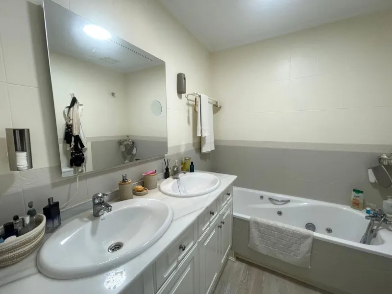 Designer Penthouse Next to the Golf Course – Estepona