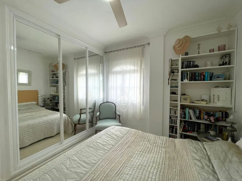 Designer Penthouse Next to the Golf Course – Estepona