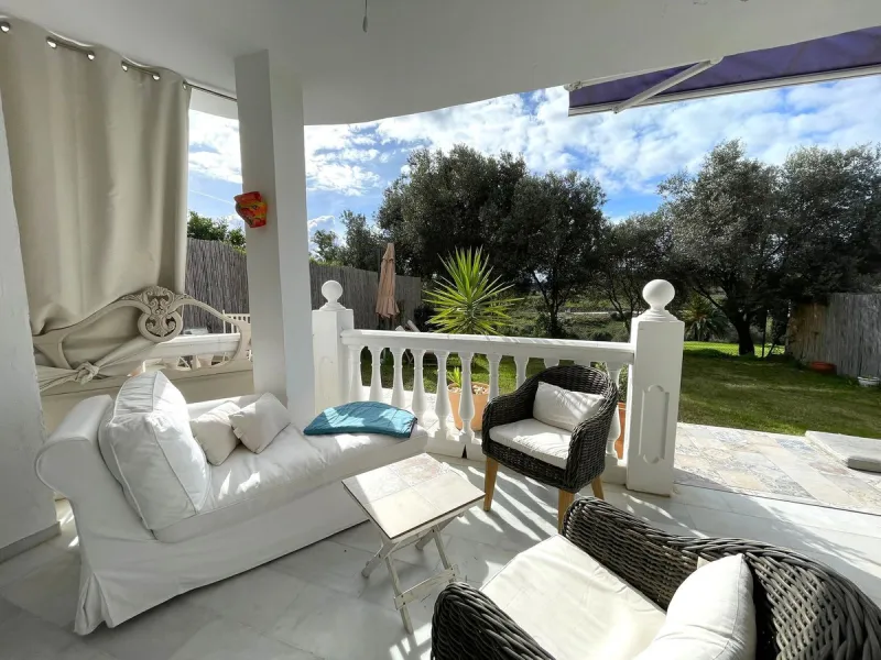 Designer Ground Floor Apartment with Private Garden – Estepona