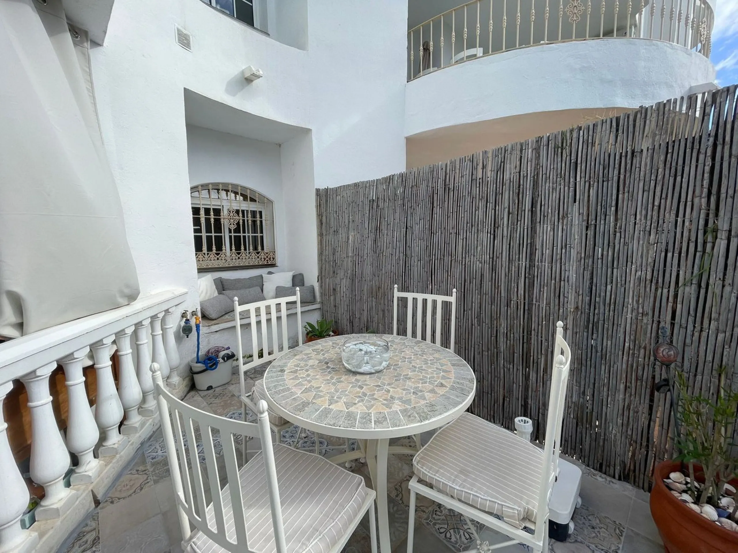 Designer Ground Floor Apartment with Private Garden – Estepona