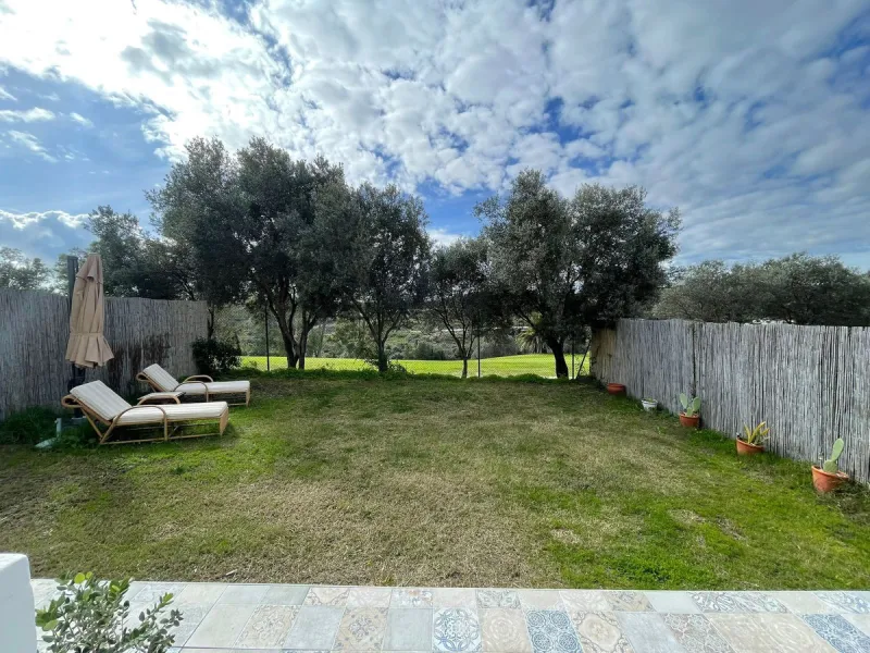 Designer Ground Floor Apartment with Private Garden – Estepona