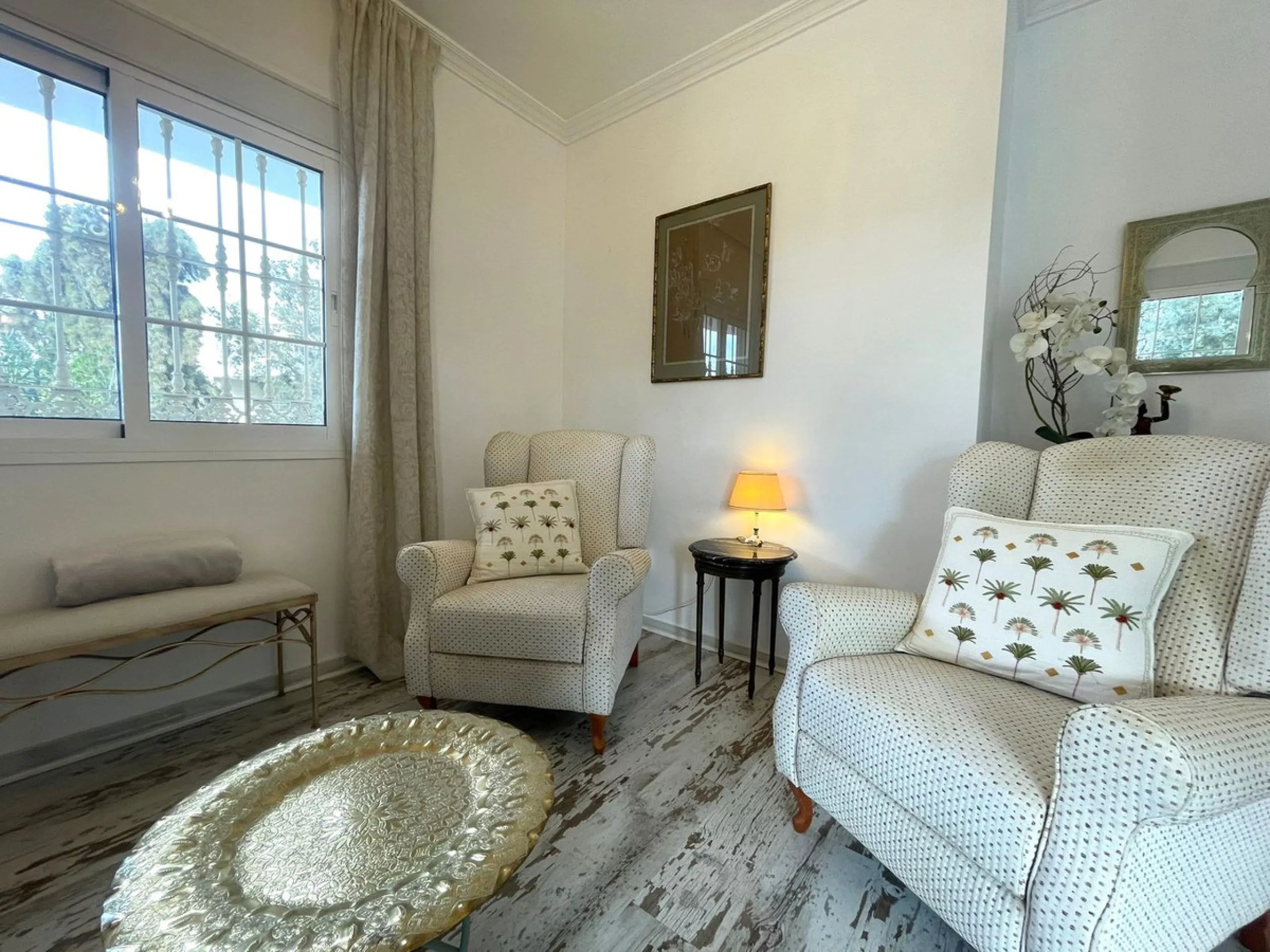 Designer Ground Floor Apartment with Private Garden – Estepona
