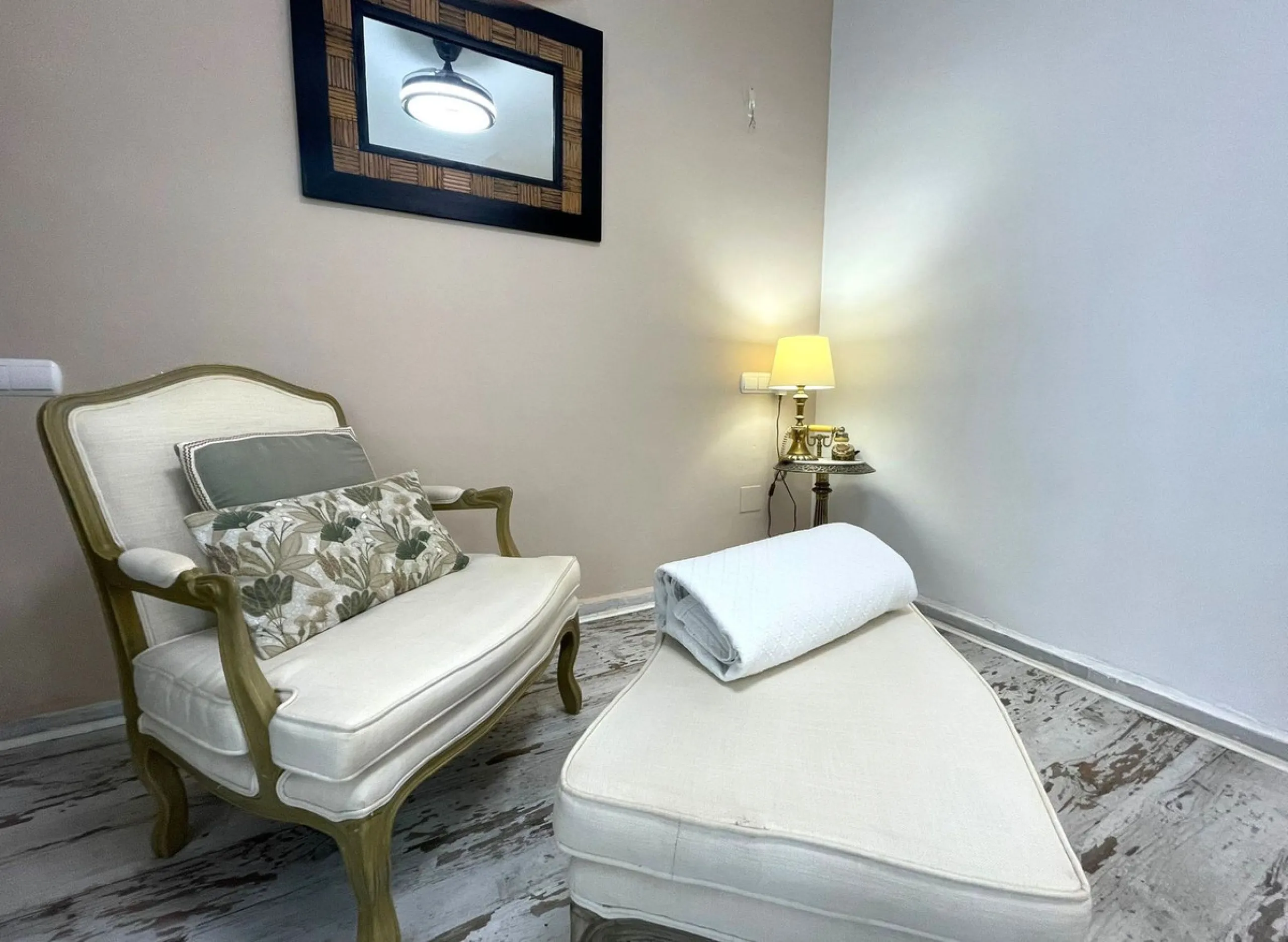 Designer Ground Floor Apartment with Private Garden – Estepona