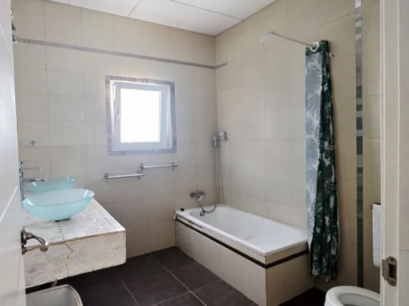 Investment Opportunity: Versatile Villa Ideal for Co‑Living, Boutique B&B or Multi‑Unit Living