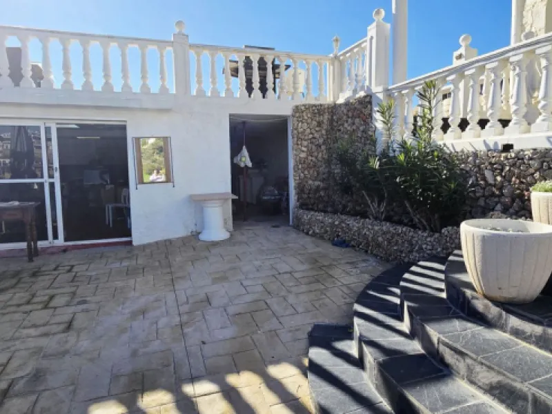 Investment Opportunity: Versatile Villa Ideal for Co‑Living, Boutique B&B or Multi‑Unit Living
