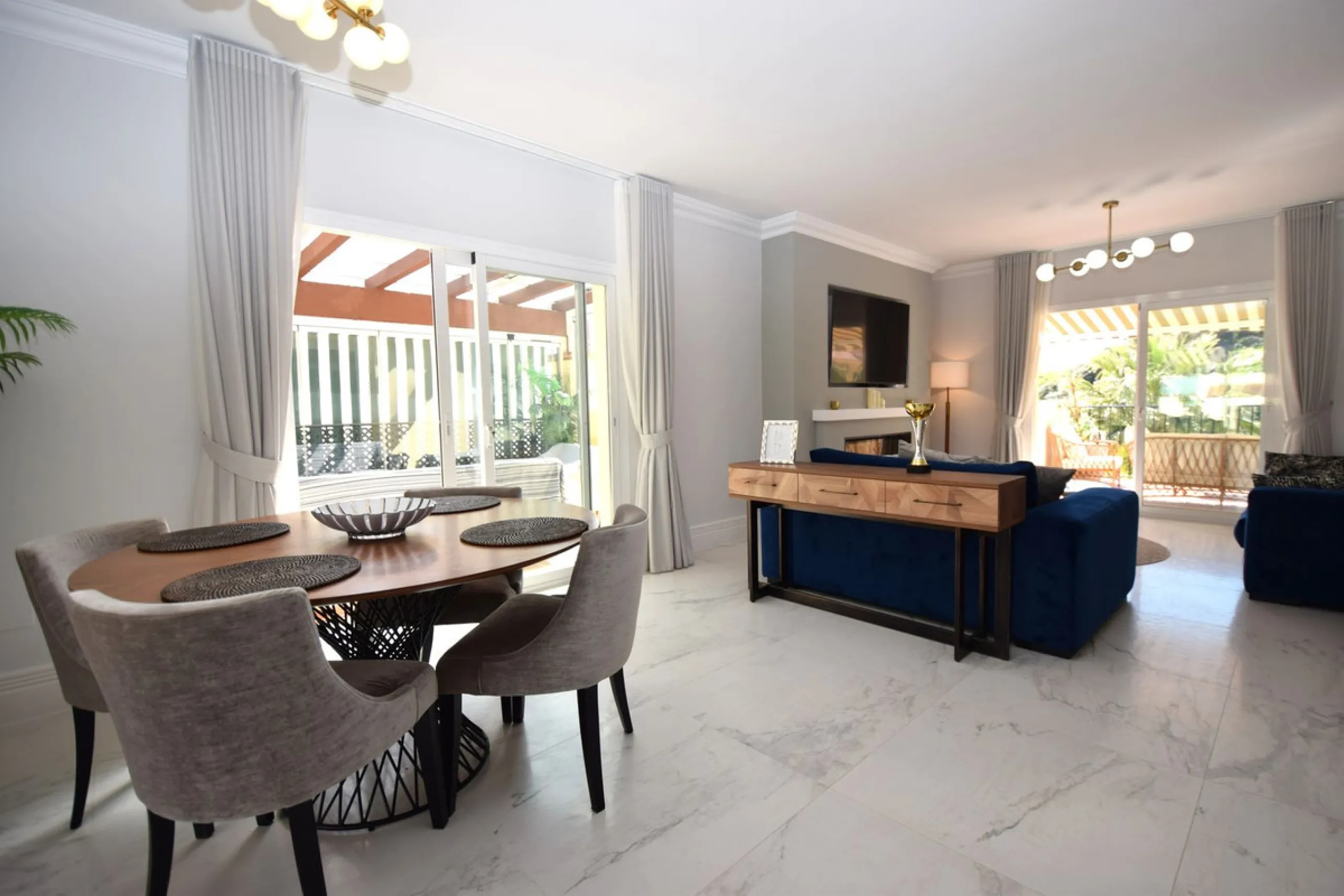 Apartment - Penthouse в продаже в Mijas, Málaga. В доме 3 спален и 2 ванных комнат. Площадь дома 118 м²