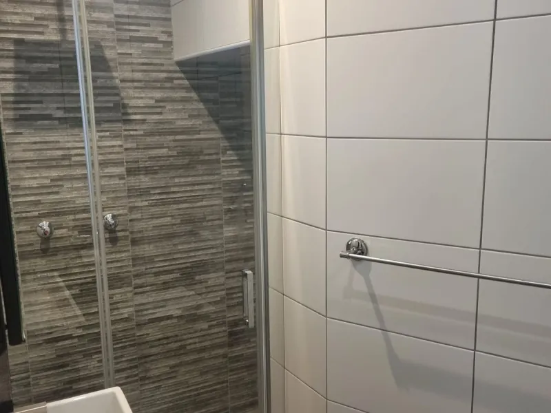 House - Detached Villa в продаже в Benalmadena, Málaga. В доме 5 спален и 4 ванных комнат. Площадь дома 364 м². Площадь участка 648 м²