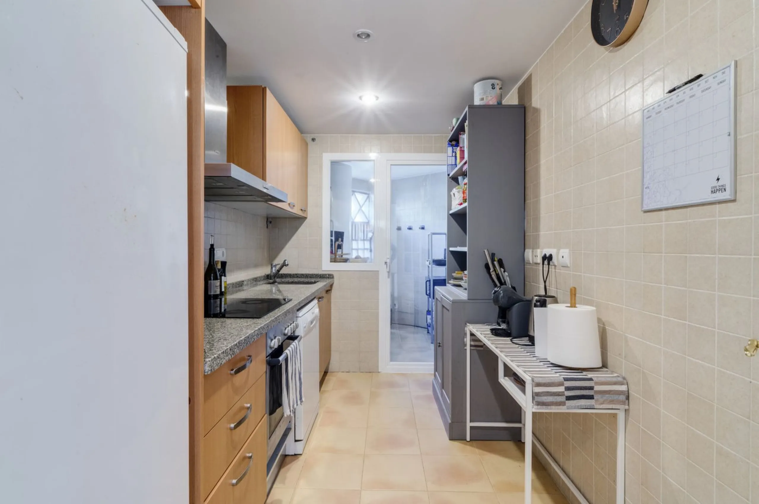 Apartment - Middle Floor Apartment в продаже в Benahavís, Málaga. В доме 3 спален и 2 ванных комнат. Площадь дома 110 м²