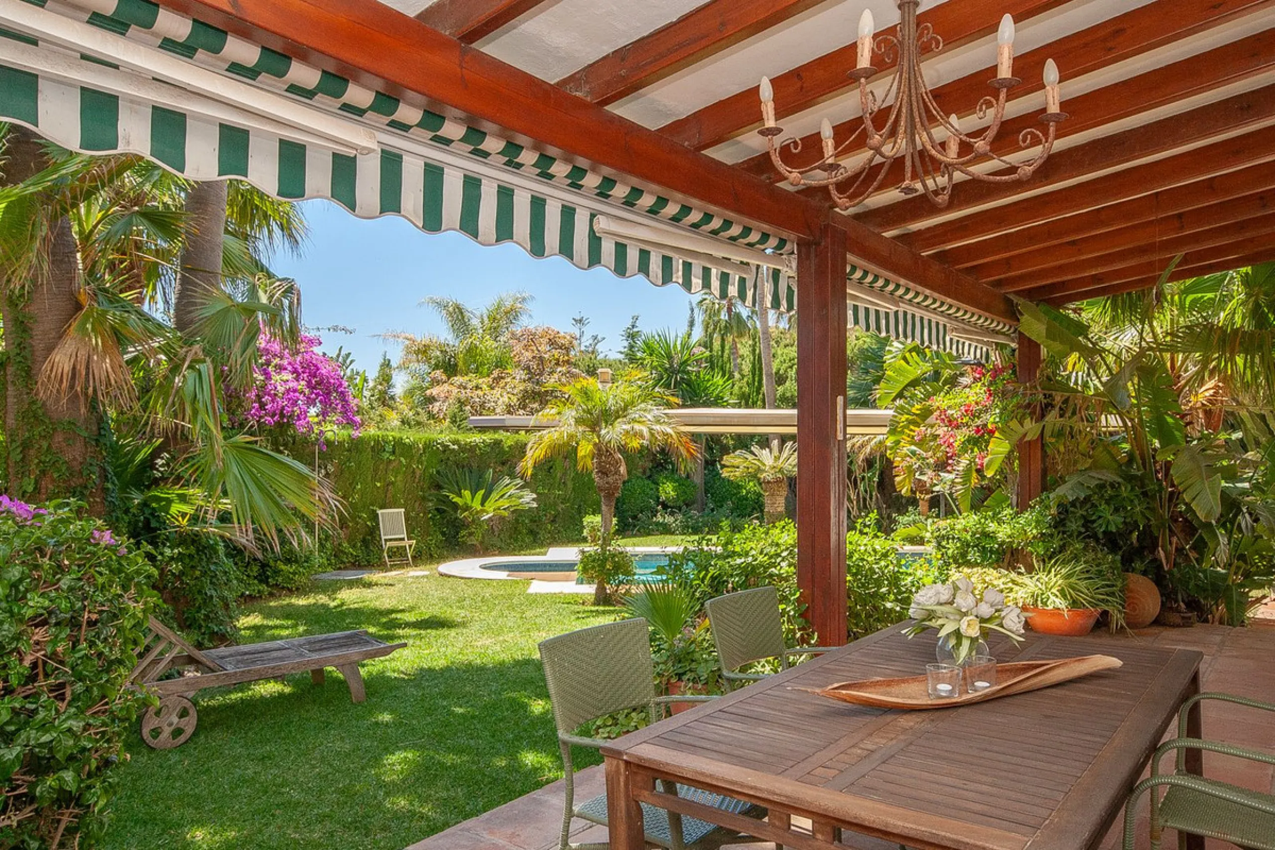 Nestled in the highly sought-after beachside community of Marbesa, this majestic villa exudes charm and character. Designed with timeless style and elegant details, the property offers a warm and inviting atmosphere, perfectly blending classic Mediterrane