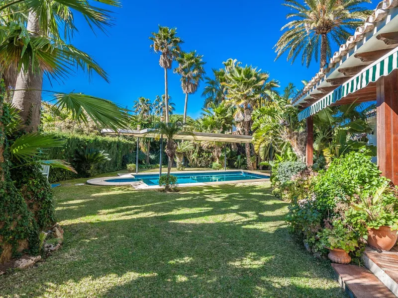 Nestled in the highly sought-after beachside community of Marbesa, this majestic villa exudes charm and character. Designed with timeless style and elegant details, the property offers a warm and inviting atmosphere, perfectly blending classic Mediterrane
