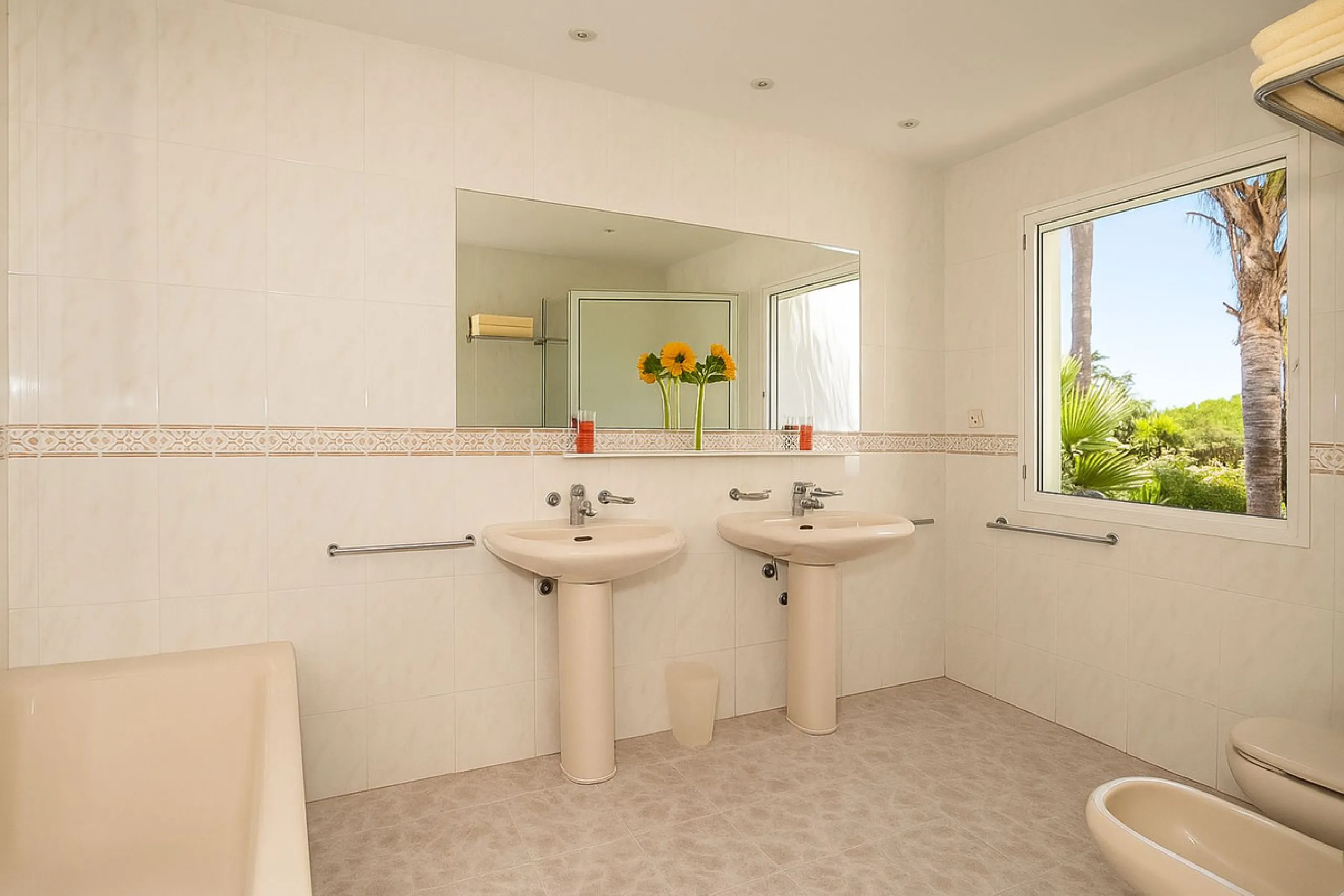 Nestled in the highly sought-after beachside community of Marbesa, this majestic villa exudes charm and character. Designed with timeless style and elegant details, the property offers a warm and inviting atmosphere, perfectly blending classic Mediterrane