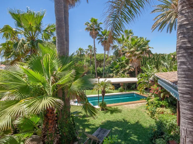 Nestled in the highly sought-after beachside community of Marbesa, this majestic villa exudes charm and character. Designed with timeless style and elegant details, the property offers a warm and inviting atmosphere, perfectly blending classic Mediterrane