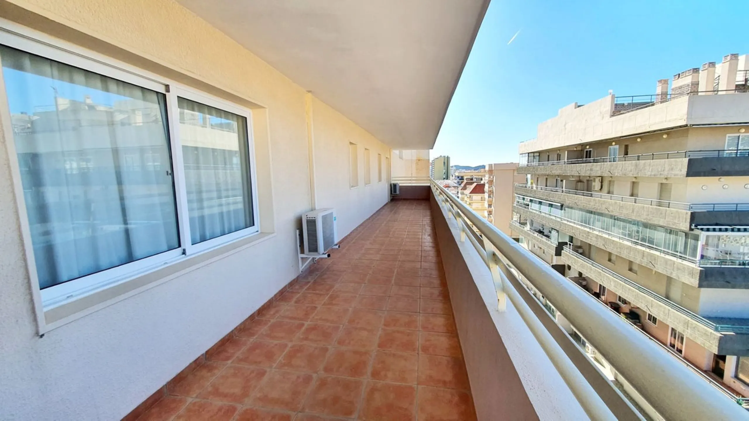 Lovely 2 bedroom apartment front line beach with a large wrap around terrace. This property offers a double bedroom and smaller one, fully equipped kitchen, bathroom and lounge dining with terrace, boasting stunning sea and mountain views. It isset in a b