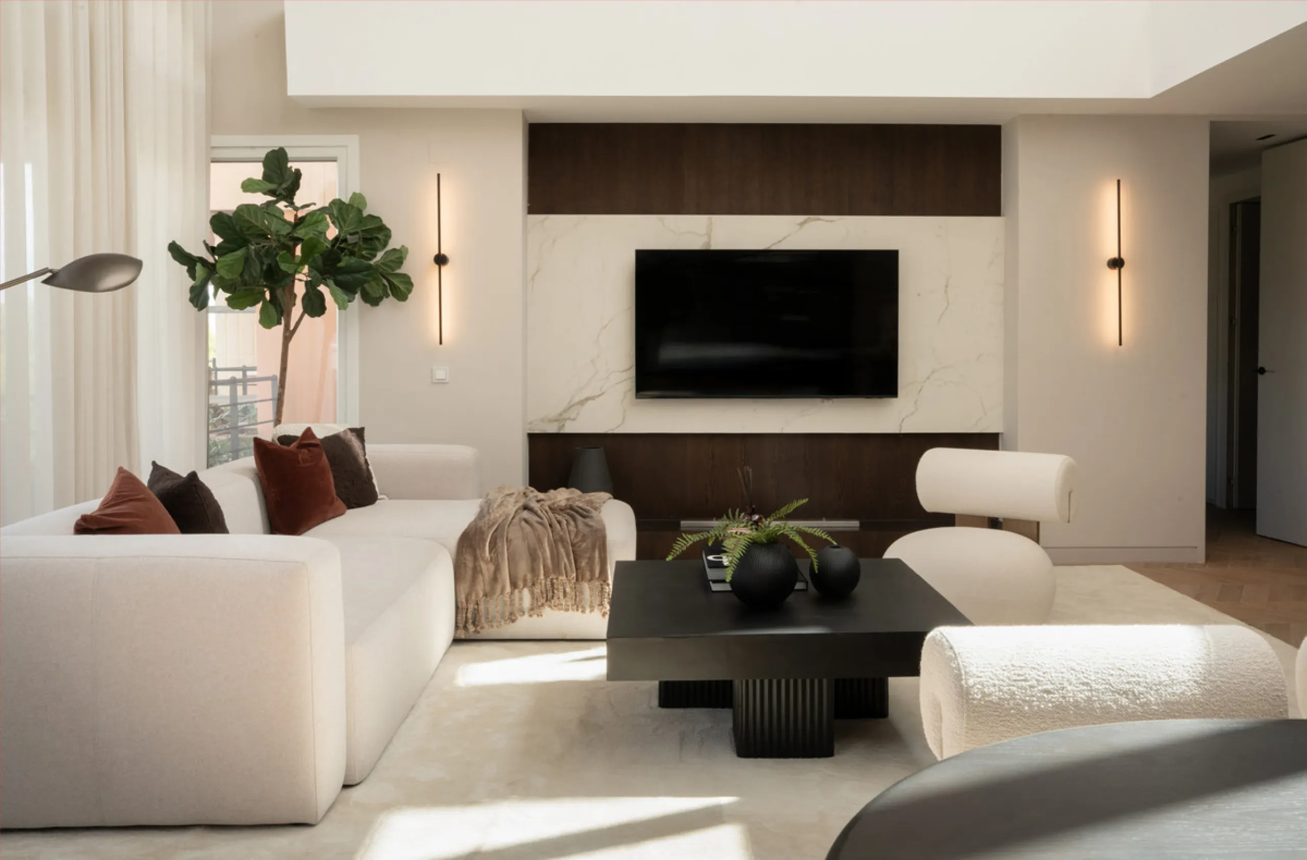 Apartment - Penthouse в продаже в Marbella, Málaga. В доме 3 спален и 3 ванных комнат. Площадь дома 170 м²