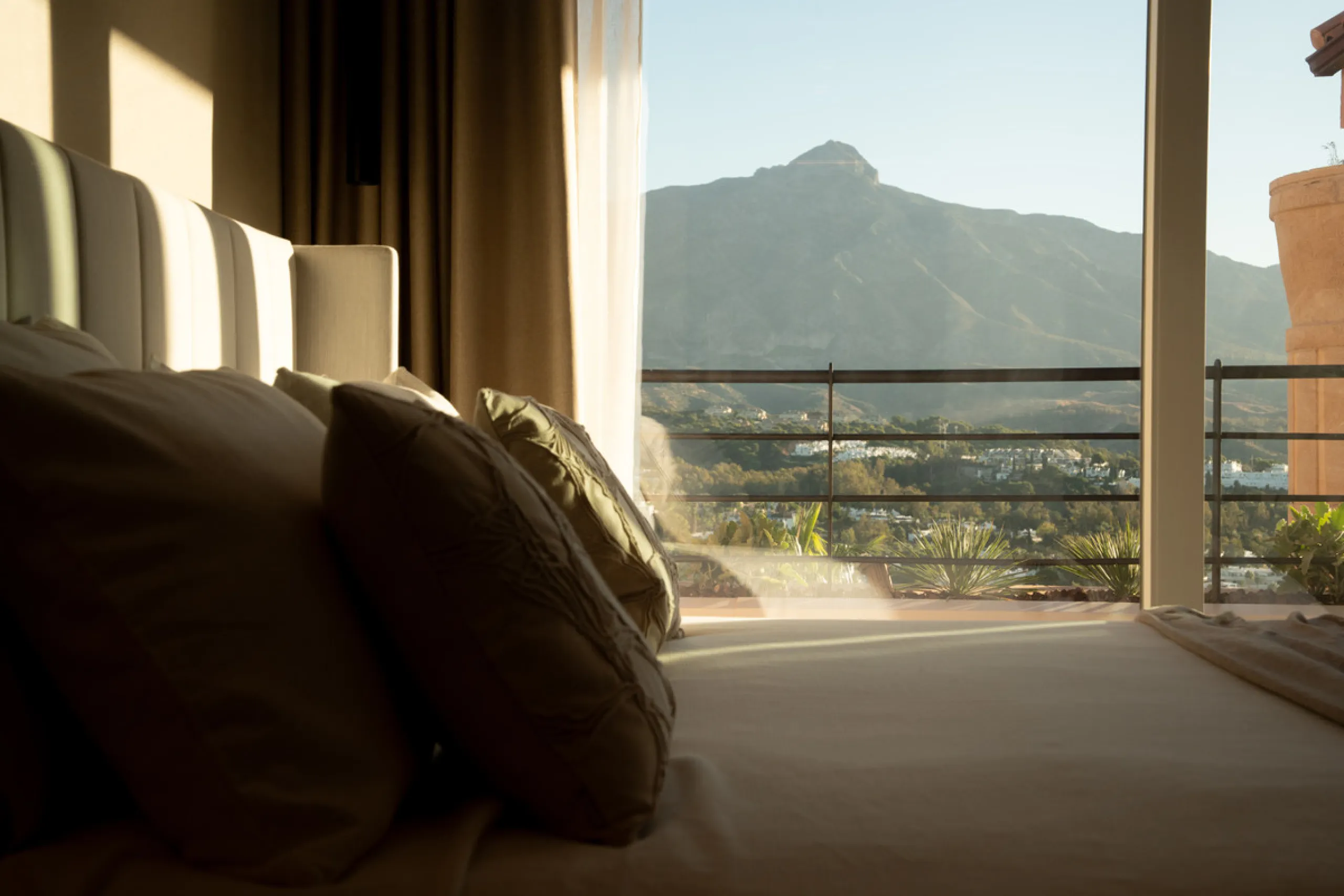 Apartment - Penthouse в продаже в Marbella, Málaga. В доме 3 спален и 3 ванных комнат. Площадь дома 170 м²