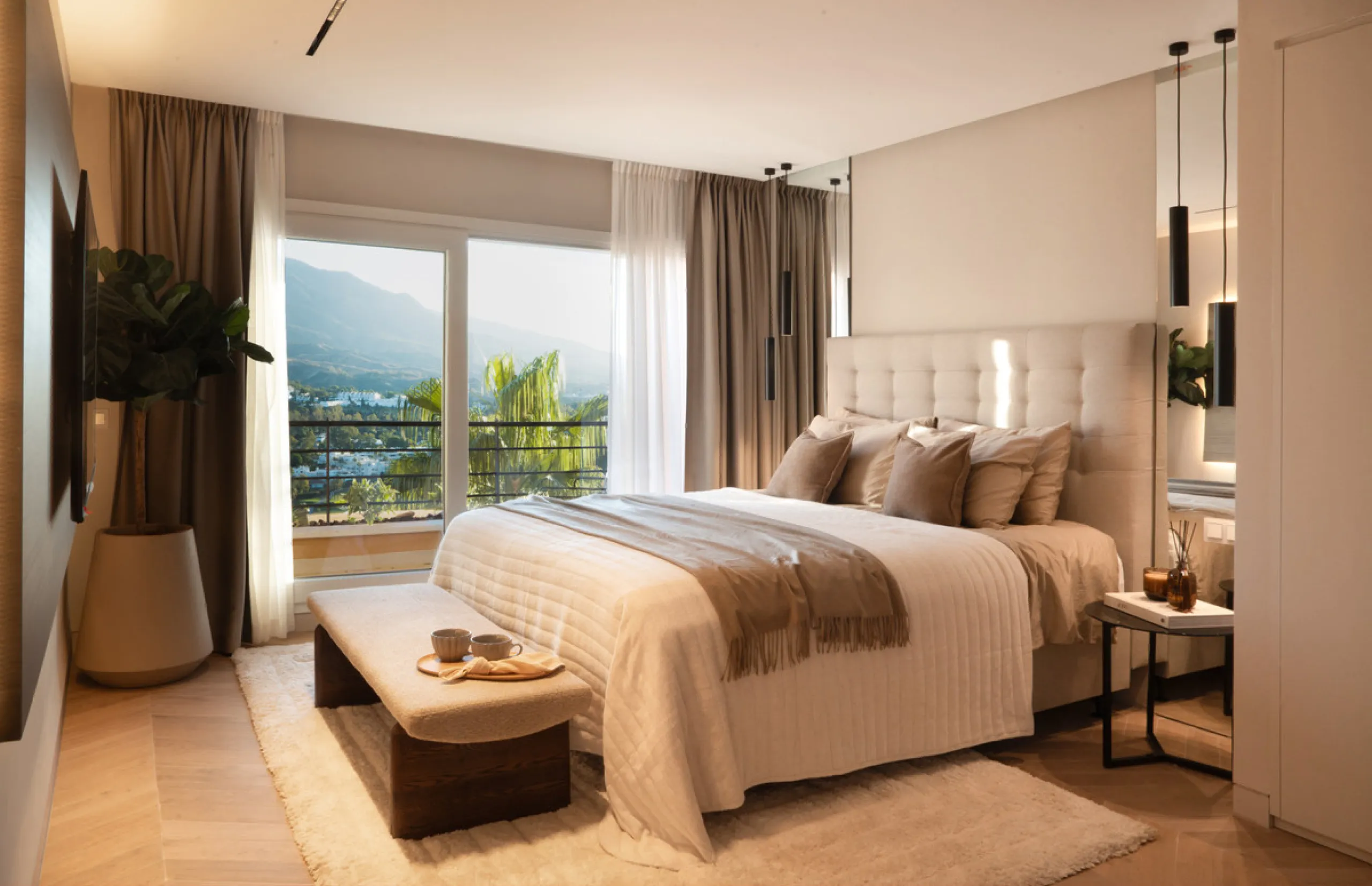 Apartment - Penthouse в продаже в Marbella, Málaga. В доме 3 спален и 3 ванных комнат. Площадь дома 170 м²