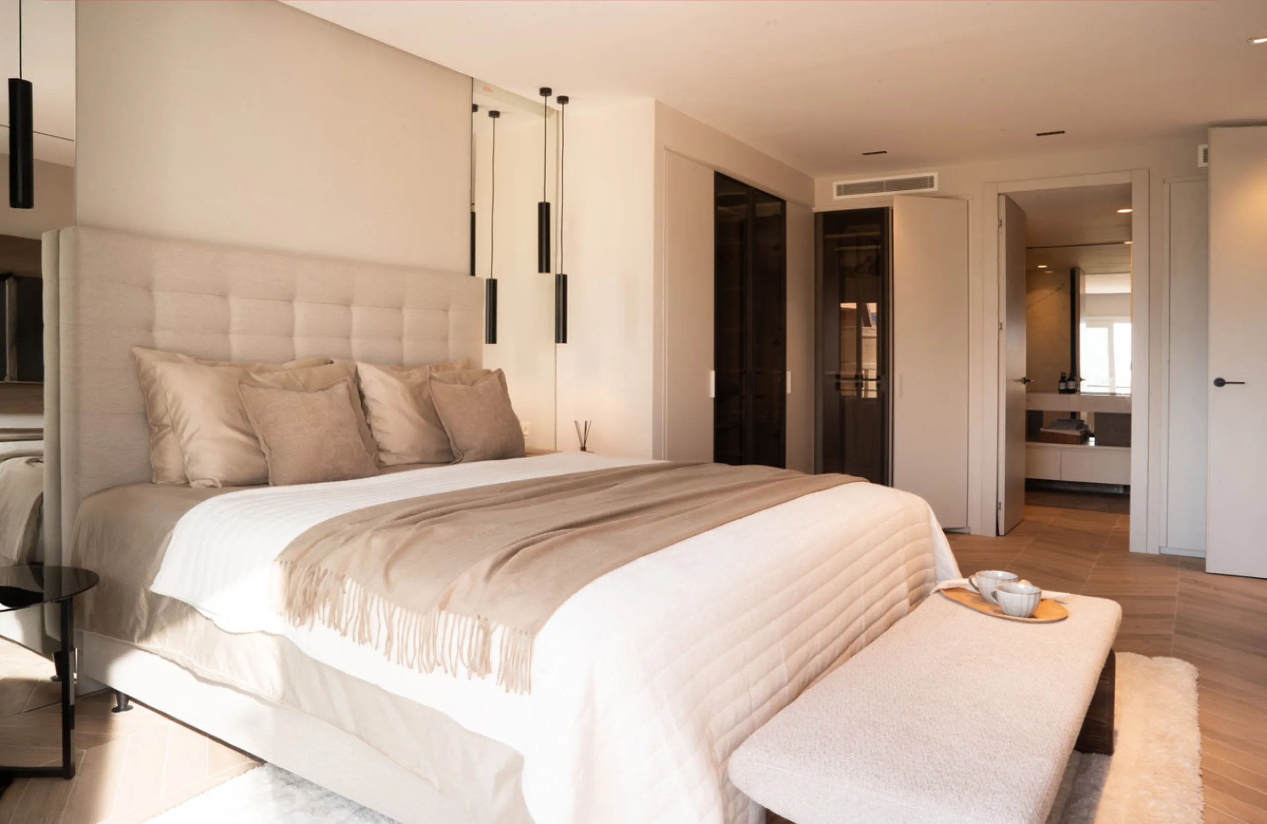 Apartment - Penthouse в продаже в Marbella, Málaga. В доме 3 спален и 3 ванных комнат. Площадь дома 170 м²