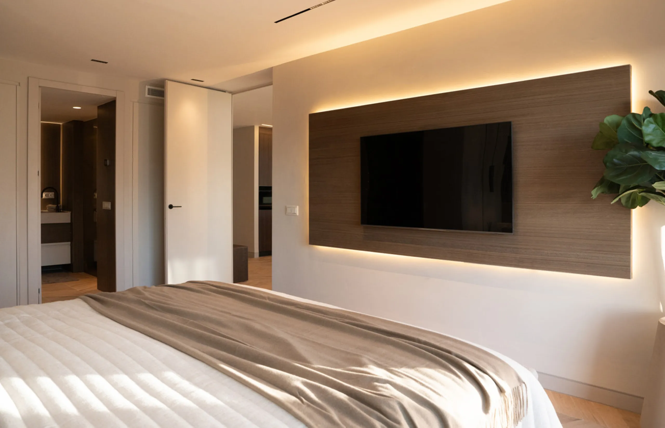 Apartment - Penthouse в продаже в Marbella, Málaga. В доме 3 спален и 3 ванных комнат. Площадь дома 170 м²