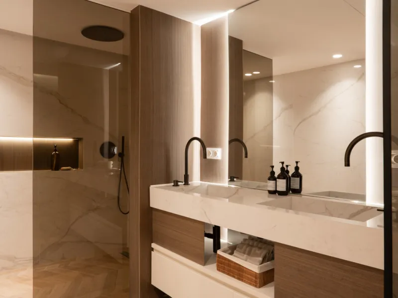 Apartment - Penthouse в продаже в Marbella, Málaga. В доме 3 спален и 3 ванных комнат. Площадь дома 170 м²